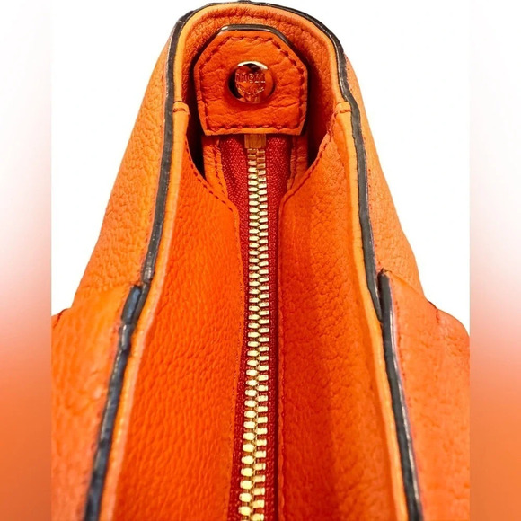MCM 🍊 Pebbled Leather Tote - Picture 7 of 14